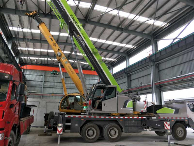 黄平县高空车出租需要注意哪些安全事项？